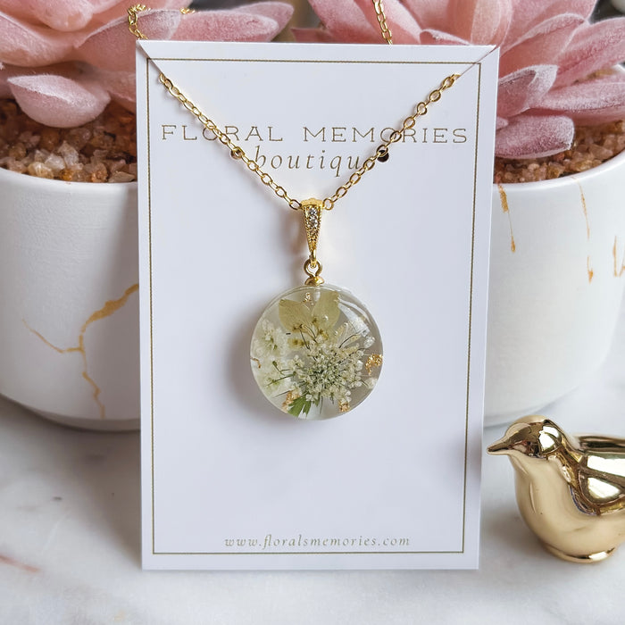 Flower Preservation Jewelry — Necklace – Medium Round / Golden Steel