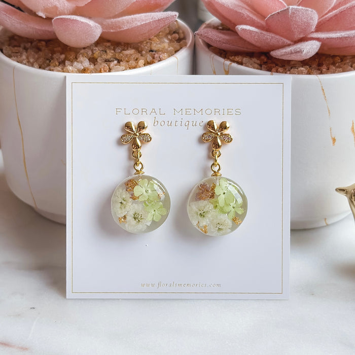 Flower Preservation Jewelry — Earrings – Small Round / Golden Steel